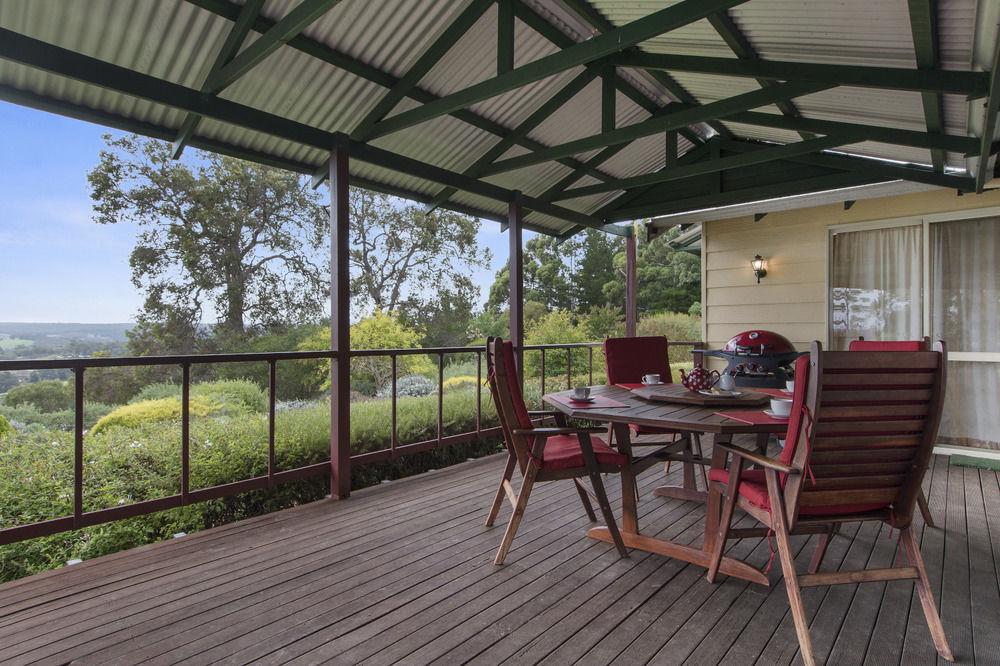 Shambhala Guesthouse Kangaroo Gully Exterior foto