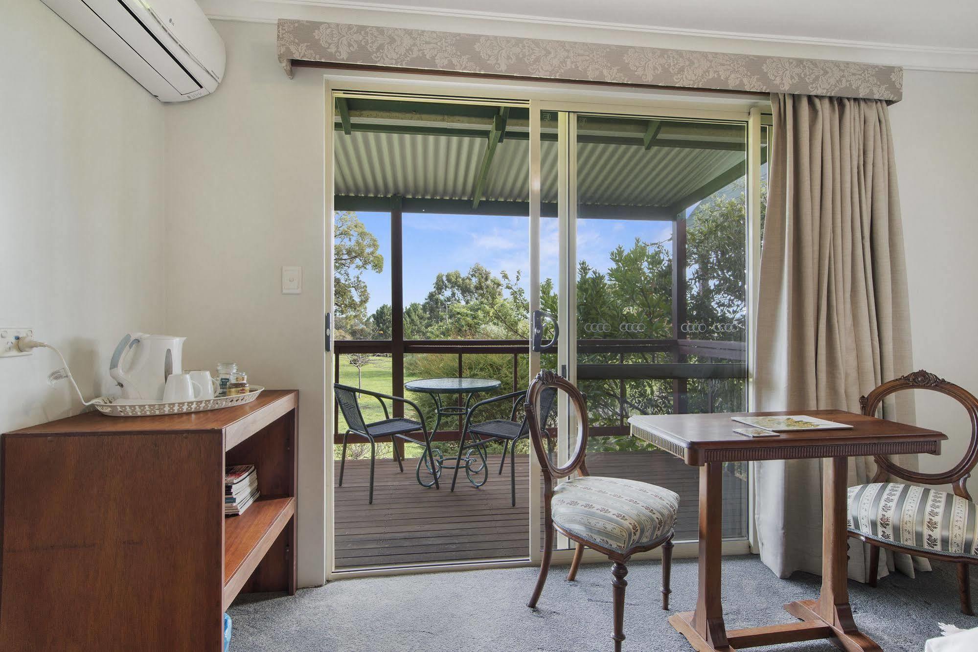 Shambhala Guesthouse Kangaroo Gully Exterior foto