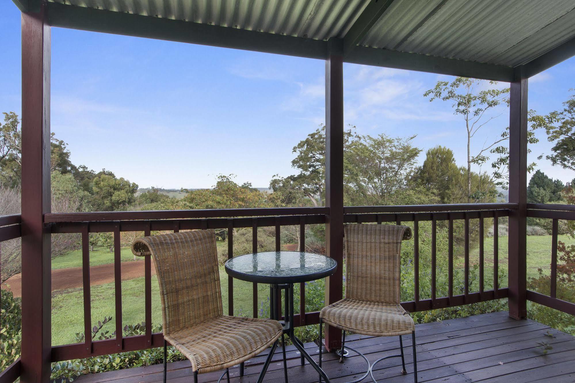 Shambhala Guesthouse Kangaroo Gully Exterior foto
